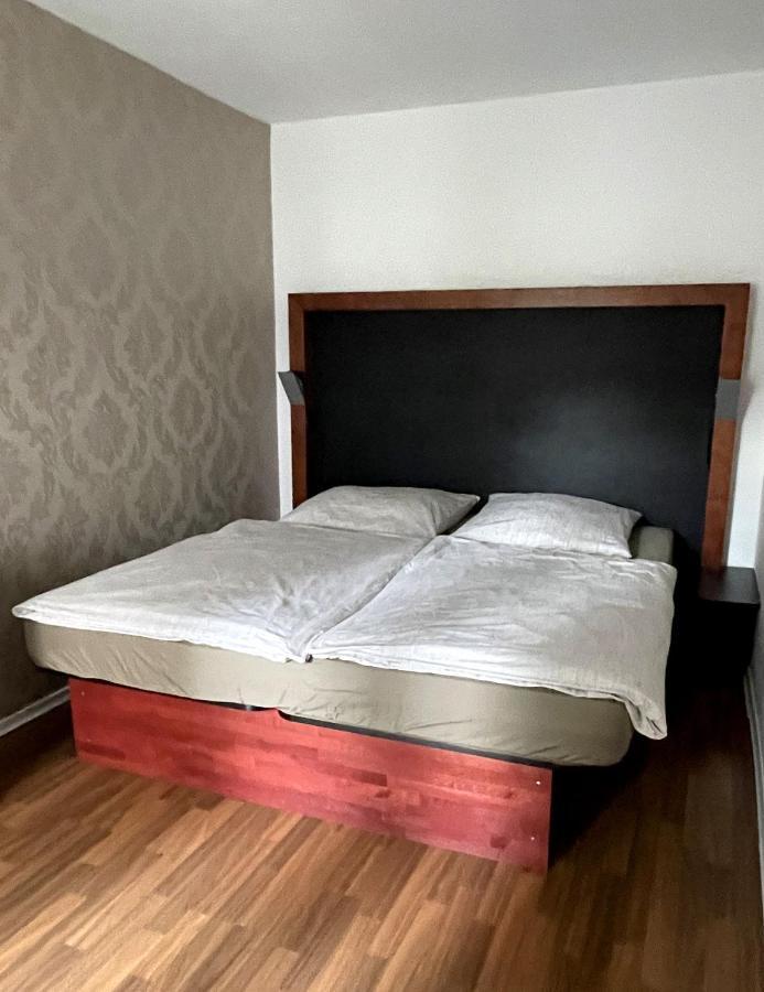 Fewo Im Kneipenviertel Altkoetzschenbroda Radebeul Ngoại thất bức ảnh